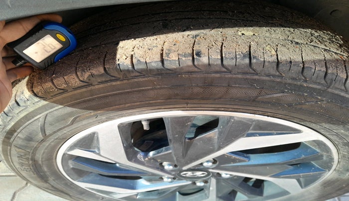 2022 Hyundai Creta S 1.5 PETROL, Petrol, Manual, 1,00,001 km, tyre