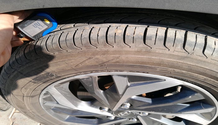 2022 Hyundai Creta S 1.5 PETROL, Petrol, Manual, 1,00,001 km, tyre