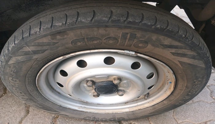 2013 Maruti Wagon R 1.0 LXI CNG, Petrol, Manual, 1,39,169 km, tyre