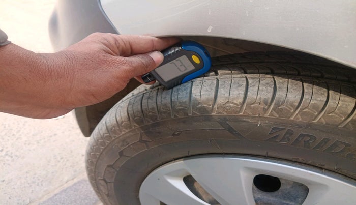 2011 Hyundai i10 MAGNA 1.2, Petrol, Manual, 68,387 km, tyre