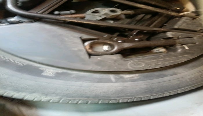 2011 Hyundai i10 MAGNA 1.2, Petrol, Manual, 68,387 km, tyre