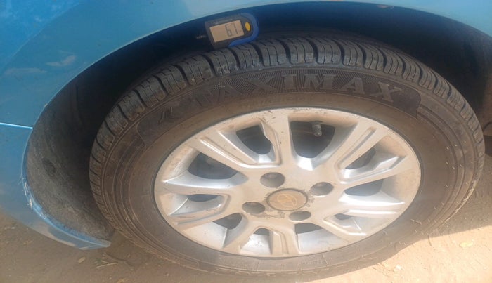 2017 Tata Tiago XZ PETROL, Petrol, Manual, 1,19,978 km, tyre