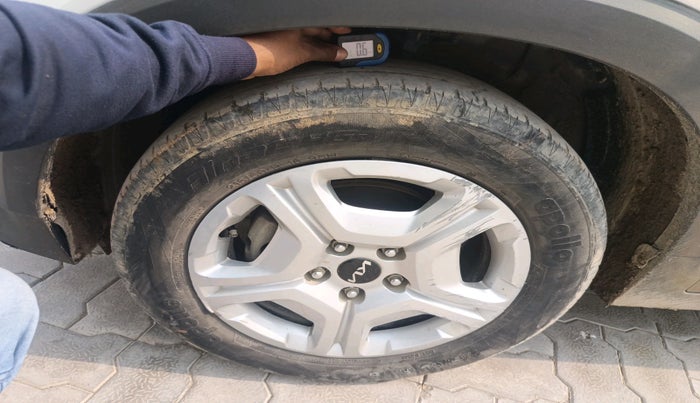 2022 KIA SONET HTK PLUS 1.0 IMT, Petrol, Manual, 54,732 km, tyre