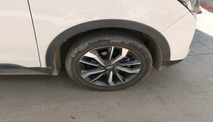 2021 Mahindra XUV300 W8 (O) 1.5 DIESEL, Diesel, Manual, 60,600 km, tyre