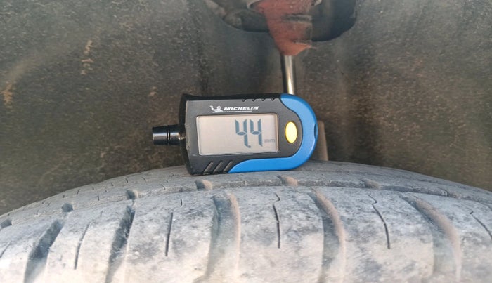 2011 Volkswagen Polo TRENDLINE 1.2L DIESEL, Diesel, Manual, 49,742 km, tyre