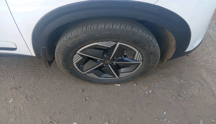 2024 Tata NEXON CREATIVE PLUS S 1.2 REVOTRON 6 MT DT, Petrol, Manual, 8,534 km, tyre