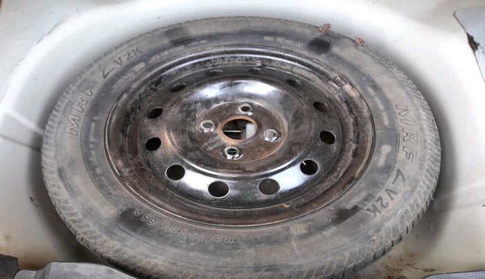 2016 Maruti Swift Dzire VXI, Petrol, Manual, 34,953 km, tyre