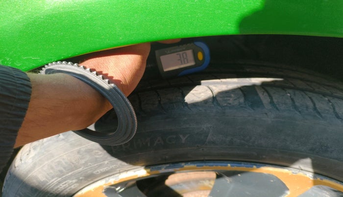 2021 Tata ALTROZ XZ PETROL, Petrol, Manual, 25,484 km, tyre