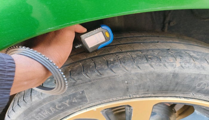 2021 Tata ALTROZ XZ PETROL, Petrol, Manual, 25,484 km, tyre