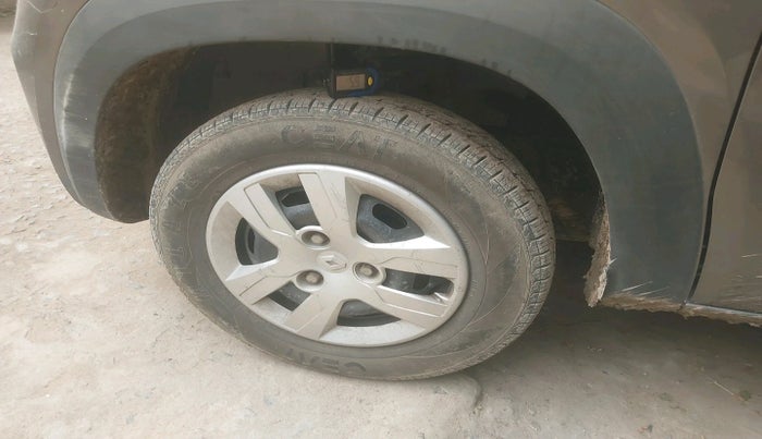 2017 Renault Kwid RXT 1.0, Petrol, Manual, 16,628 km, tyre