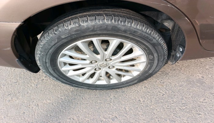 2017 Maruti Dzire ZXI AMT, Petrol, Automatic, 66,203 km, tyre