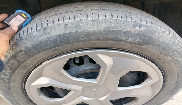 2024 Maruti BREZZA LXI S- CNG, Petrol, Manual, 47,585 km, tyre