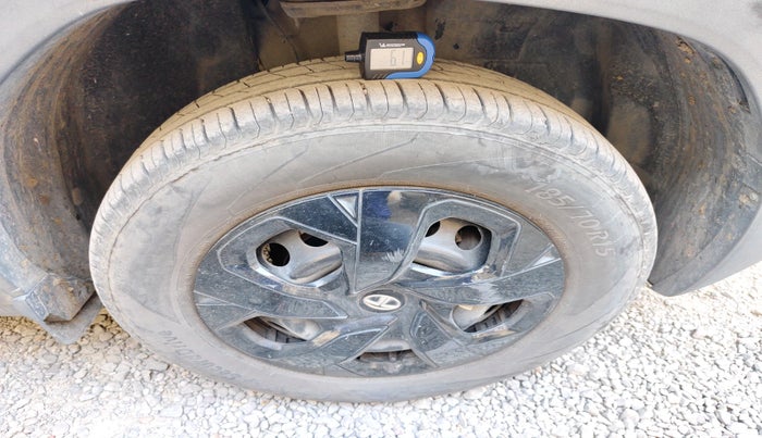 2022 Tata PUNCH ADVENTURE AMT, Petrol, Automatic, 12,147 km, tyre