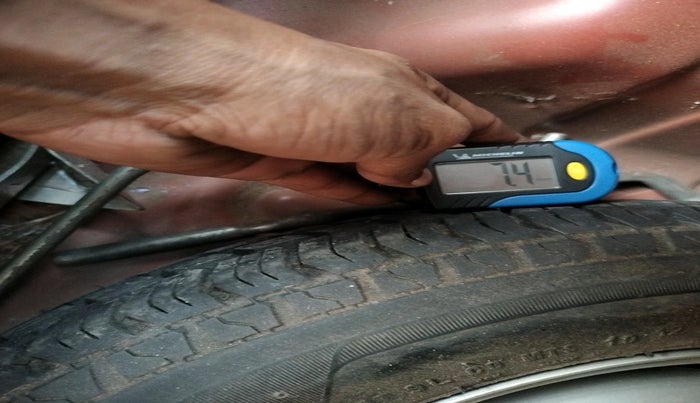 2012 Maruti Alto LX, Petrol, Manual, 10,264 km, tyre