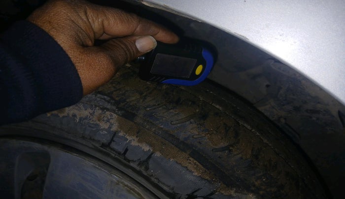 2018 Maruti Celerio VXI CNG, Petrol, Manual, 1,69,809 km, tyre