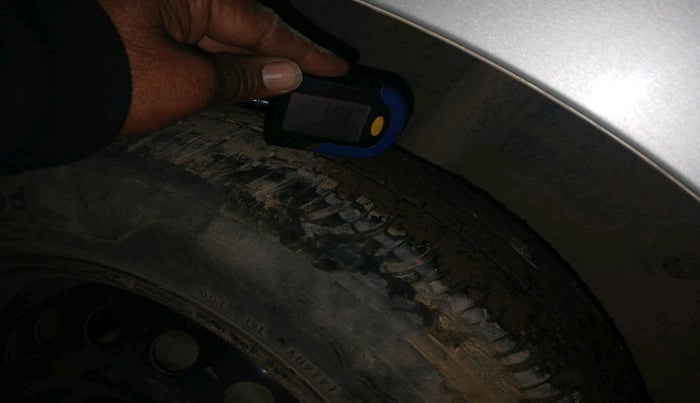 2018 Maruti Celerio VXI CNG, Petrol, Manual, 1,69,809 km, tyre