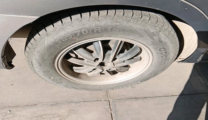 2012 Nissan Sunny XL DIESEL, Diesel, Manual, 1,96,303 km, tyre