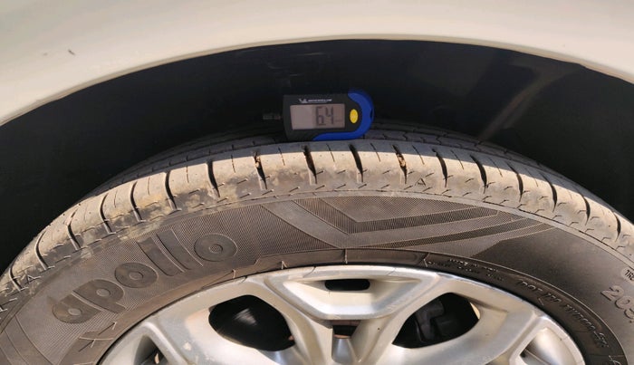 2013 Ford Ecosport TITANIUM 1.5L DIESEL, Diesel, Manual, 1,12,506 km, tyre