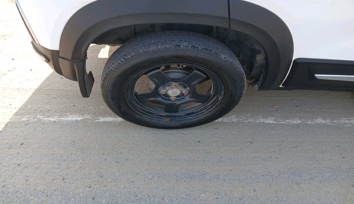 2022 Renault Kiger RXT MT, Petrol, Manual, 41,541 km, tyre