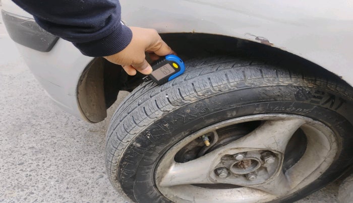 2011 Hyundai Santro Xing GL PLUS, Petrol, Manual, 2,31,724 km, tyre