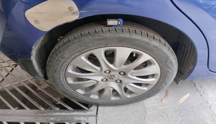 2017 Maruti Baleno ZETA CVT PETROL 1.2, Petrol, Automatic, 25,575 km, tyre