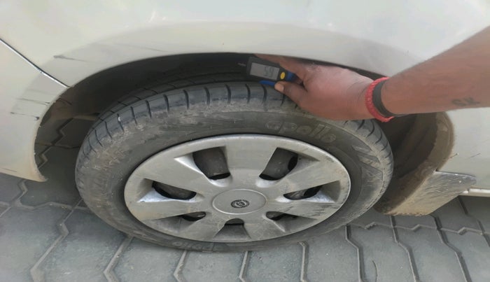 2013 Maruti Alto K10 VXI, Petrol, Manual, 1,36,806 km, tyre