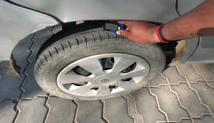 2013 Maruti Alto K10 VXI, Petrol, Manual, 1,36,806 km, tyre