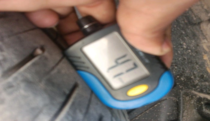 2019 Mahindra XUV300 W8 (O) 1.5 DIESEL, Diesel, Manual, 1,29,500 km, tyre