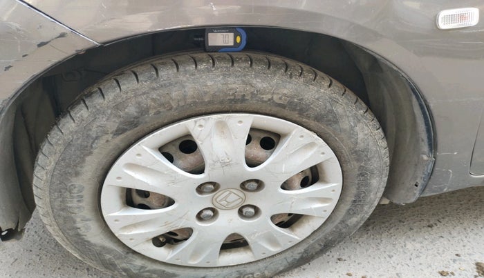 2013 Honda Brio S MT, Petrol, Manual, 81,856 km, tyre