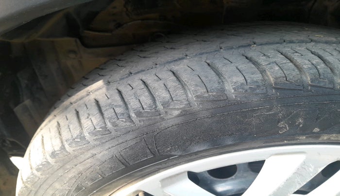 2017 Maruti Vitara Brezza VDI, Diesel, Manual, 60,927 km, tyre