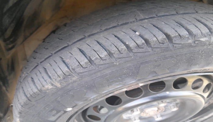 2017 Maruti Vitara Brezza VDI, Diesel, Manual, 60,927 km, tyre