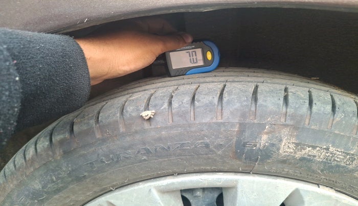 2014 Maruti Ertiga VDI, Diesel, Manual, 1,11,863 km, tyre