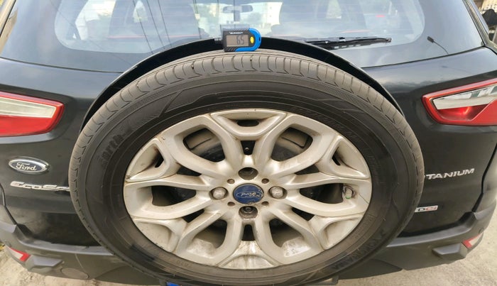 2017 Ford Ecosport TITANIUM 1.5L DIESEL, Diesel, Manual, 1,21,198 km, tyre