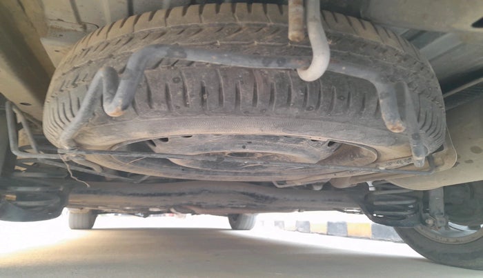 2015 Honda Mobilio 1.5L I-DTEC V, Diesel, Manual, 1,16,545 km, tyre