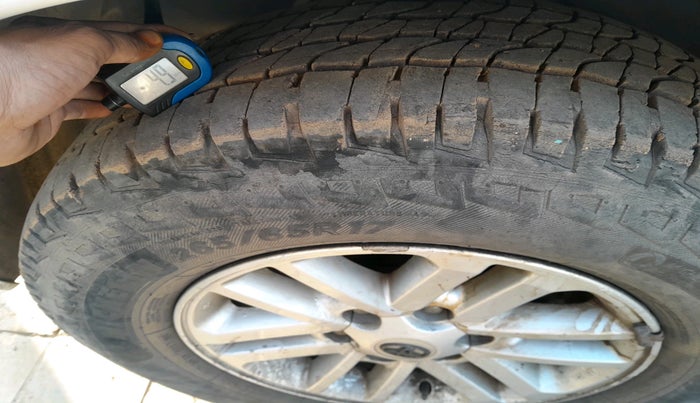 2013 Toyota Fortuner 3.0 4X2 AT, Diesel, Automatic, 52,314 km, tyre