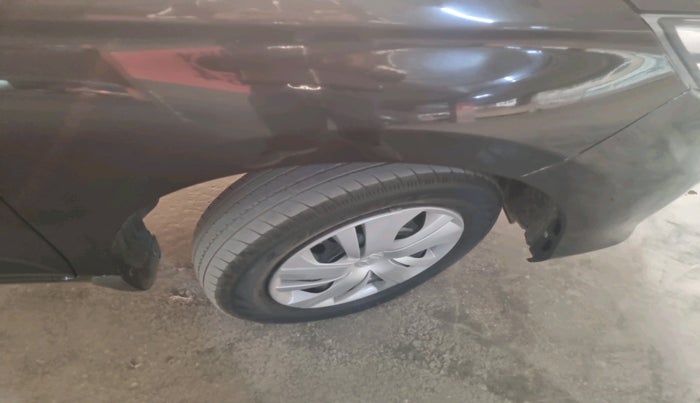 2023 Honda Amaze 1.2L I-VTEC S, Petrol, Manual, 65,463 km, tyre