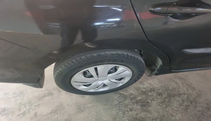 2023 Honda Amaze 1.2L I-VTEC S, Petrol, Manual, 65,463 km, tyre