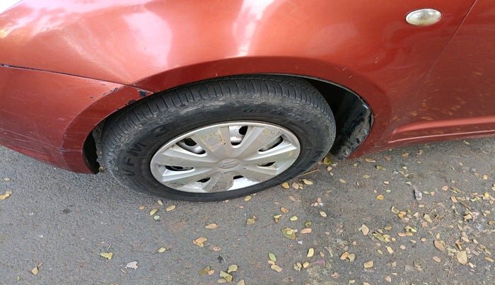 2010 Maruti Swift LXI, Petrol, Manual, 47,993 km, tyre