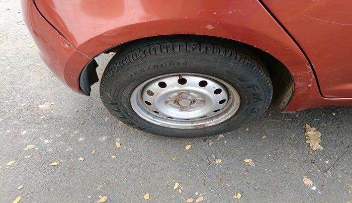 2010 Maruti Swift LXI, Petrol, Manual, 47,993 km, tyre