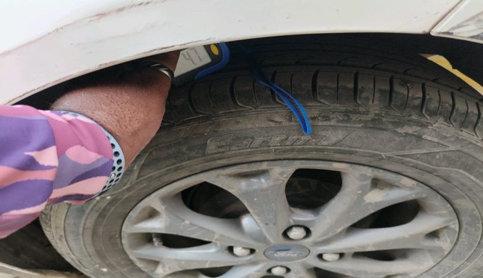 2014 Ford Figo TITANIUM 1.2 PETROL, Petrol, Manual, 78,835 km, tyre