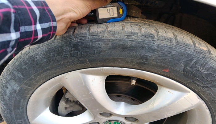 2012 Skoda Rapid ELEGANCE 1.6 TDI CR MT, Diesel, Manual, 1,72,474 km, tyre