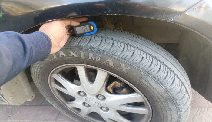 2011 Honda Brio V MT, Petrol, Manual, 88,358 km, tyre