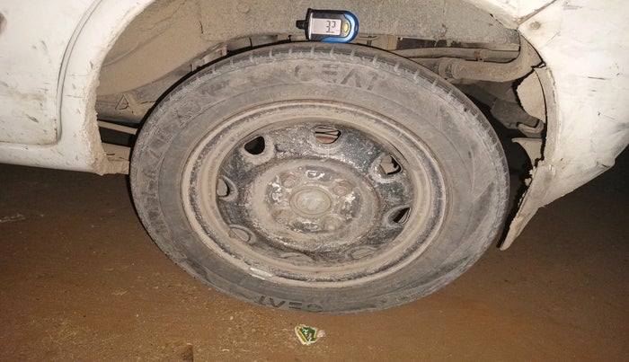 2012 Maruti Zen Estilo LXI CNG, Petrol, Manual, 2,19,787 km, tyre