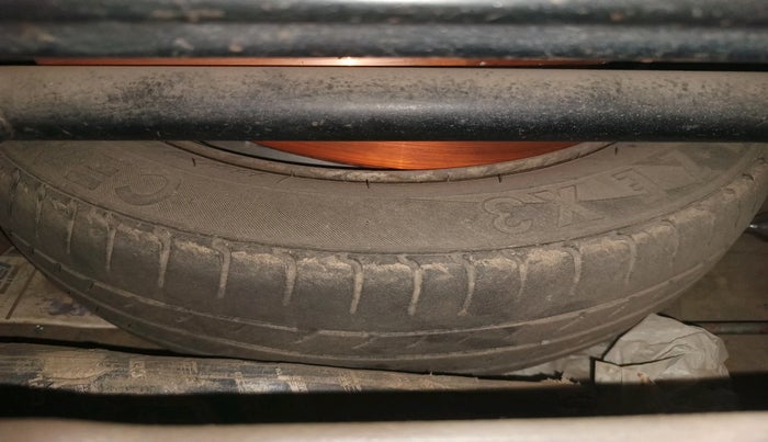 2012 Maruti Zen Estilo LXI CNG, Petrol, Manual, 2,19,787 km, tyre