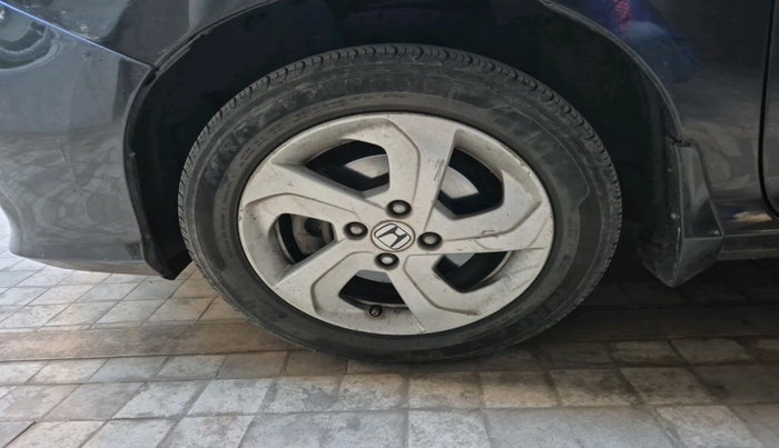 2014 Honda City 1.5L I-VTEC VX CVT, Petrol, Automatic, 70,374 km, tyre