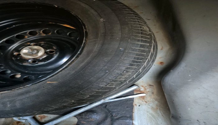 2014 Honda City 1.5L I-VTEC VX CVT, Petrol, Automatic, 70,374 km, tyre