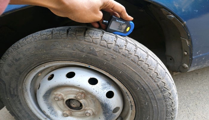 2010 Maruti Alto LXI, Petrol, Manual, 49,800 km, tyre