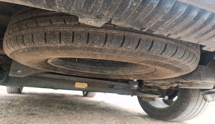 2024 Tata Safari ACCOMPLISHED PLUS 6 STR DARK EDITION, Diesel, Manual, 35,500 km, tyre