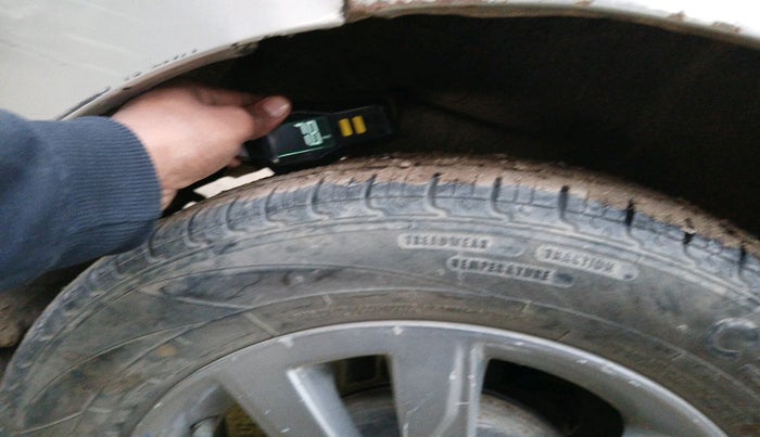 2014 Maruti Wagon R Stingray VXI, Petrol, Manual, 51,430 km, tyre