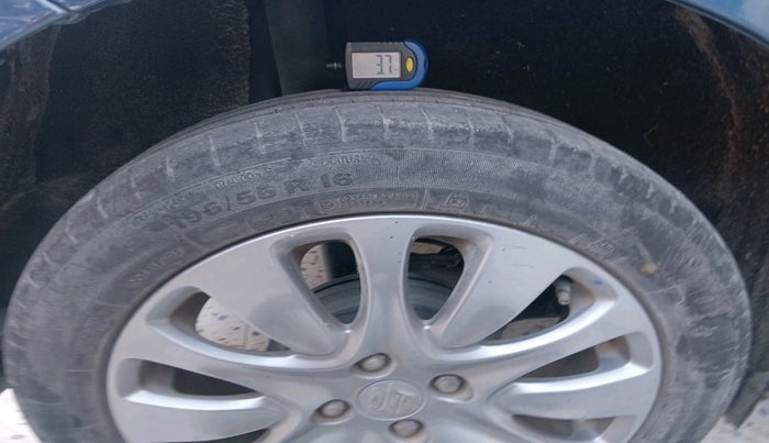 2016 Maruti Baleno ZETA CVT PETROL 1.2, Petrol, Automatic, 42,389 km, tyre